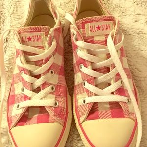 Pretty in Pink Connverse